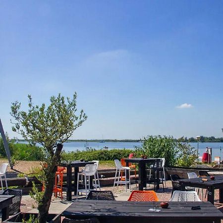 Chalet Op Camping Lauwersoog Met 3 Slaapkamers En Vaatwasser - Joycasa Exteriör bild