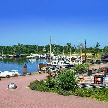 Chalet Op Camping Lauwersoog Met 3 Slaapkamers En Vaatwasser - Joycasa Exteriör bild