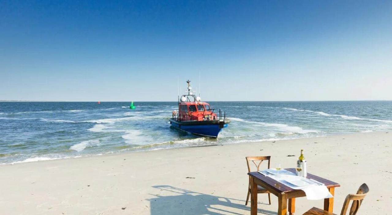 Chalet Op Camping Lauwersoog Met 3 Slaapkamers En Vaatwasser - Joycasa Exteriör bild